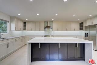 6243 Berquist Ave - Photo 5 of 8