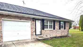 featured image of 300 E Alyea St ## 1