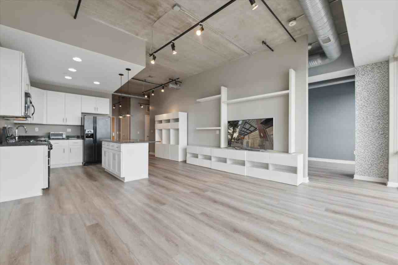 350 N Main St Unit 603 #603 - Photo 7 of 29