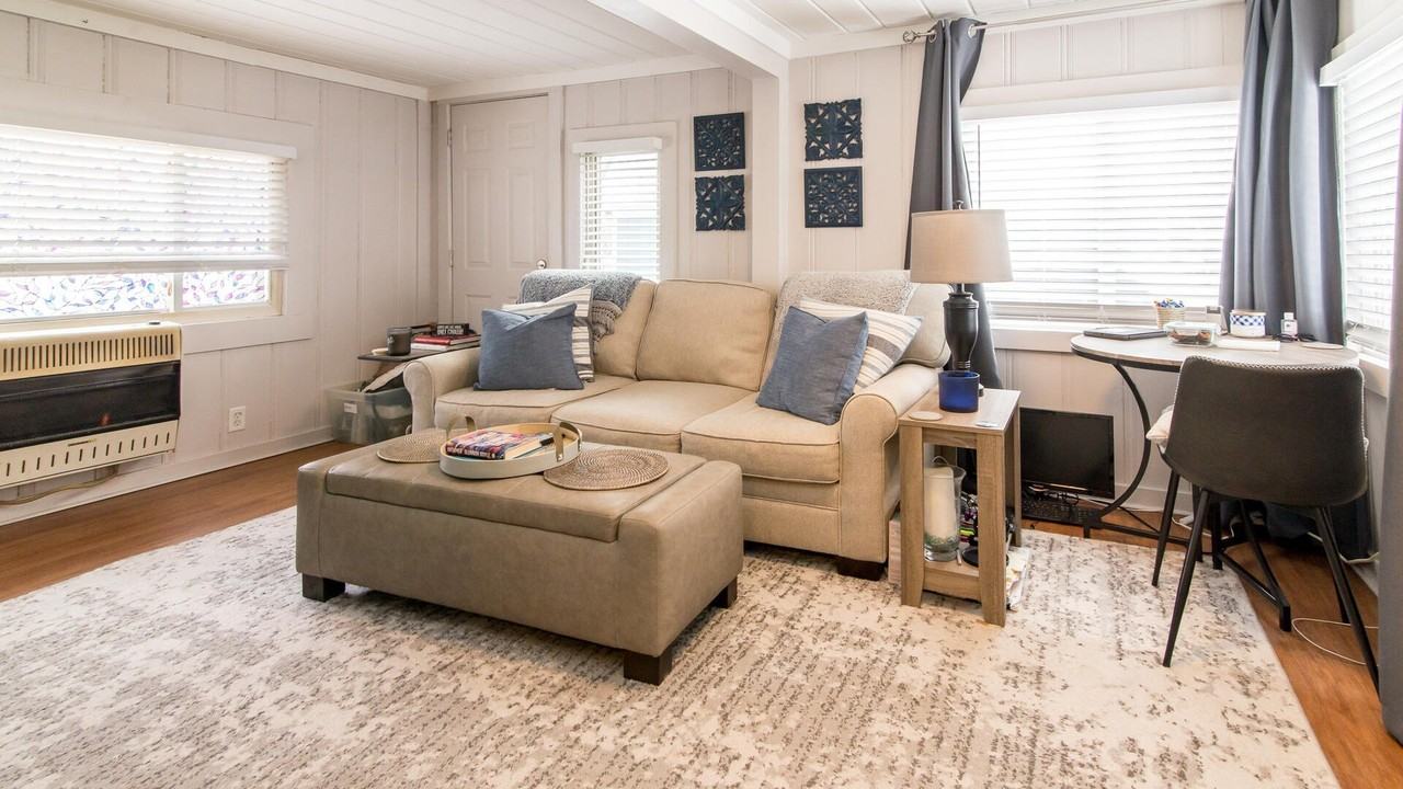 11291 E Shore Drive unit: Front House - Photo 4 of 16