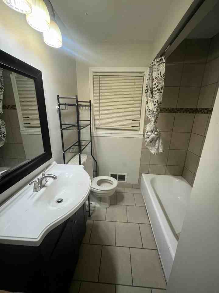 12116 Columbia - Photo 6 of 13