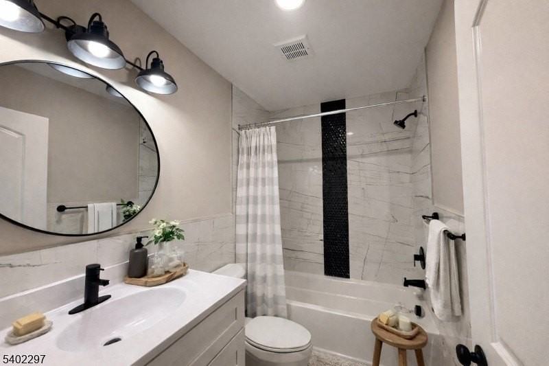 515 Walnut St - Photo 5 of 9