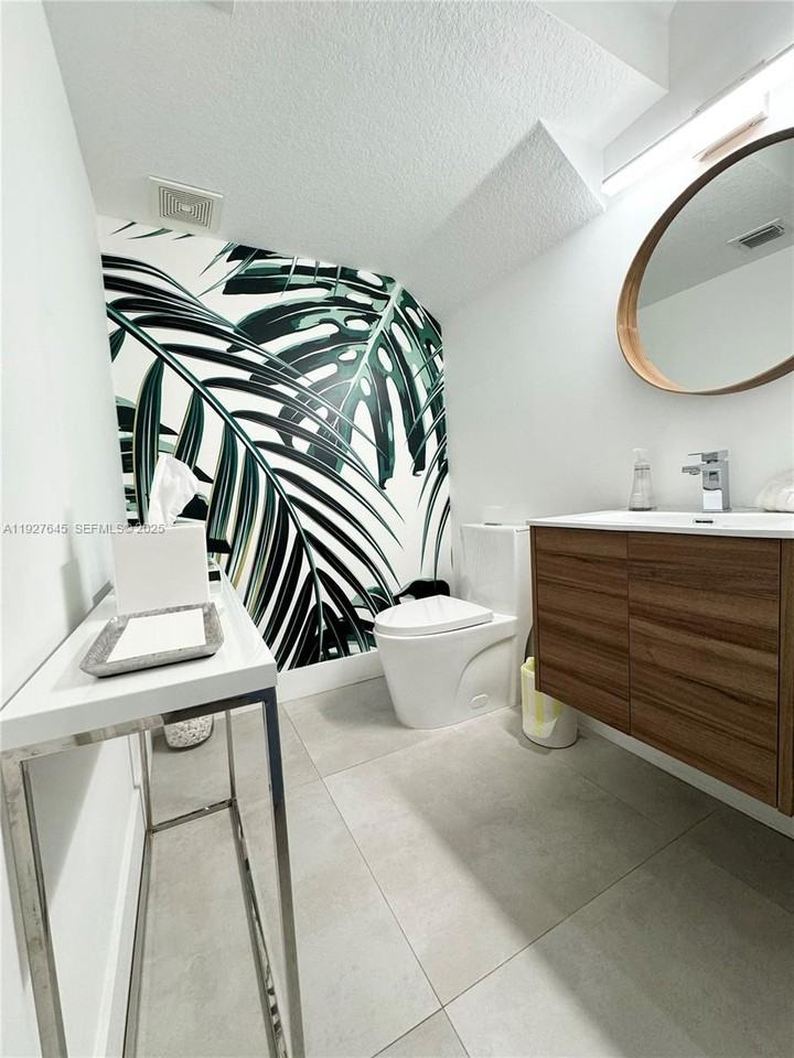 13017 Riverwalk Cir S - Photo 5 of 8