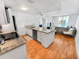 featured image of 185 Sw 7th St #2701
