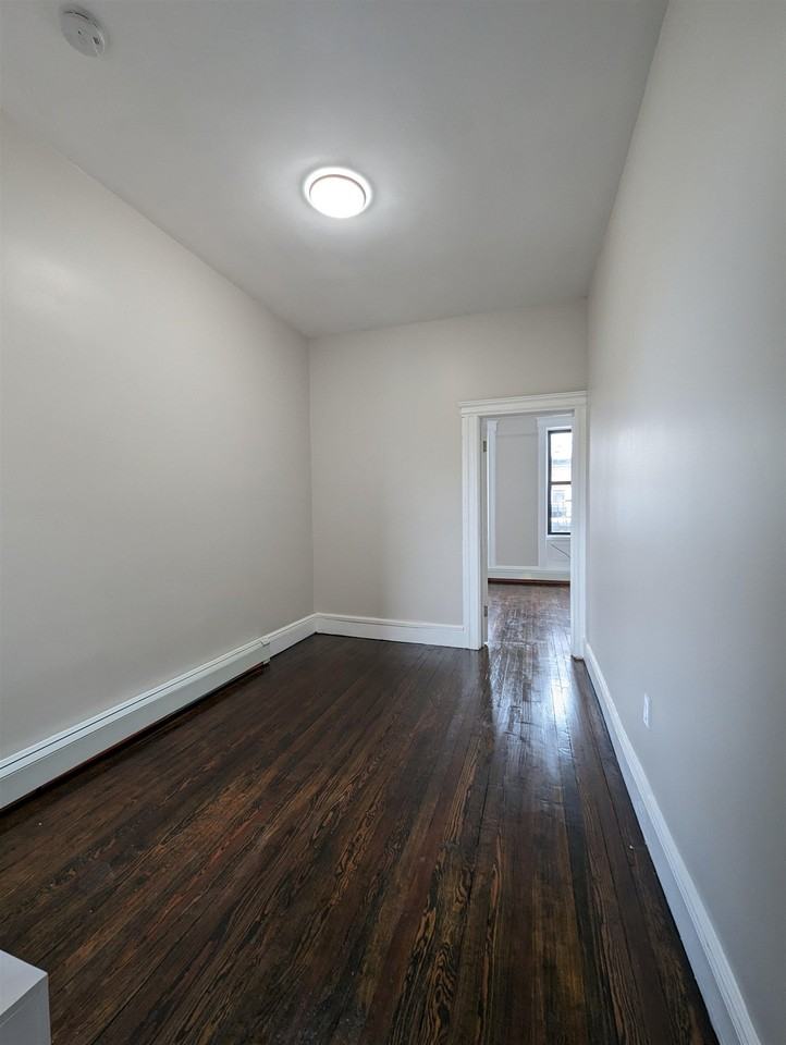 215 64th St #5 - Photo 2 of 8