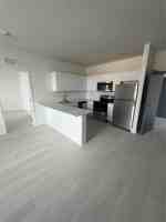 featured image of 1091 E 17th St #402