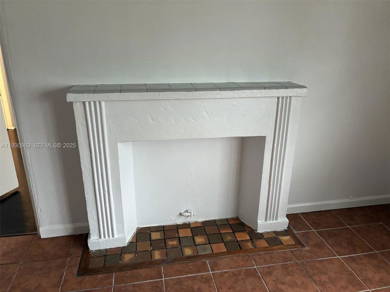 2469 Flamingo Pl #2 - Photo 4 of 8