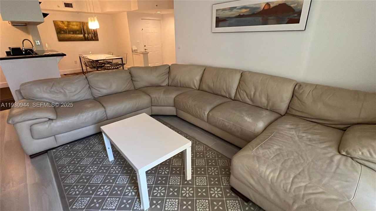 17100 N Bay Rd #1415 - Photo 7 of 8