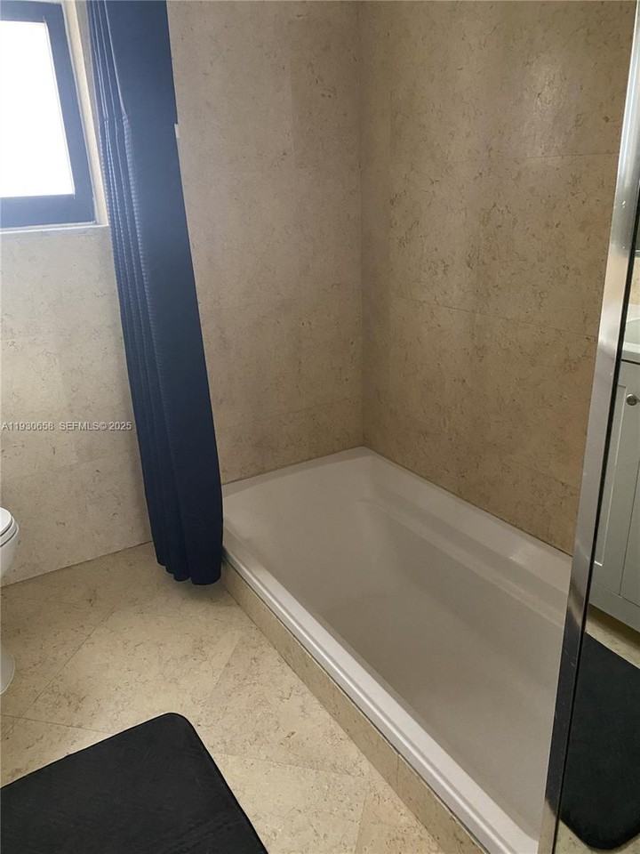 8950 Collins Ave #7 - Photo 3 of 8