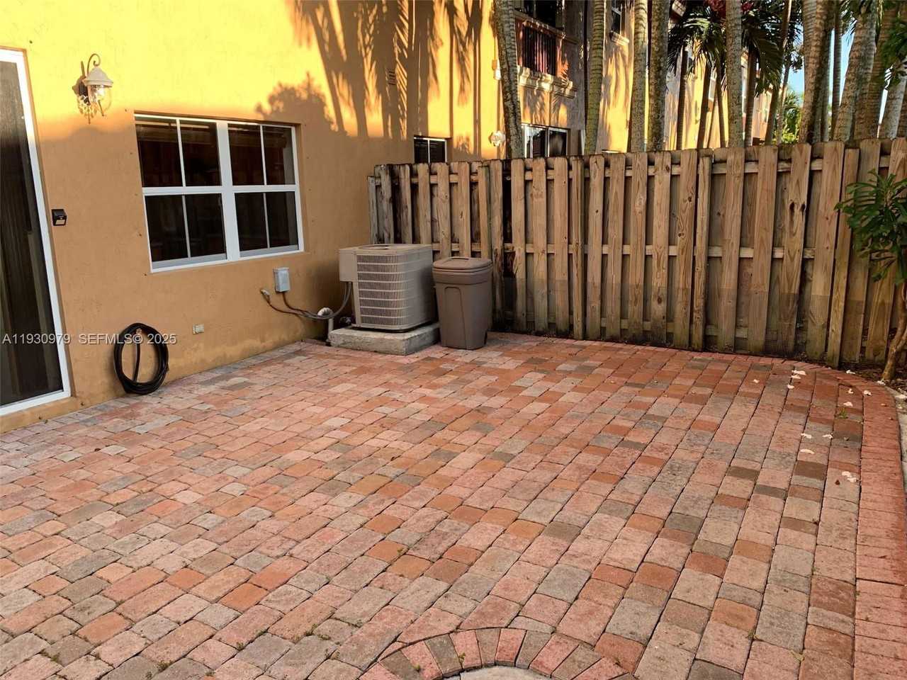 3150 Sw 152nd Pl #3150 - Photo 6 of 8