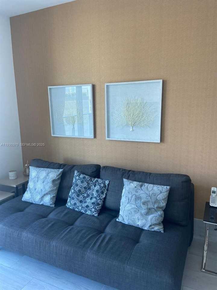 501 Ne 31st St #604 - Photo 4 of 8