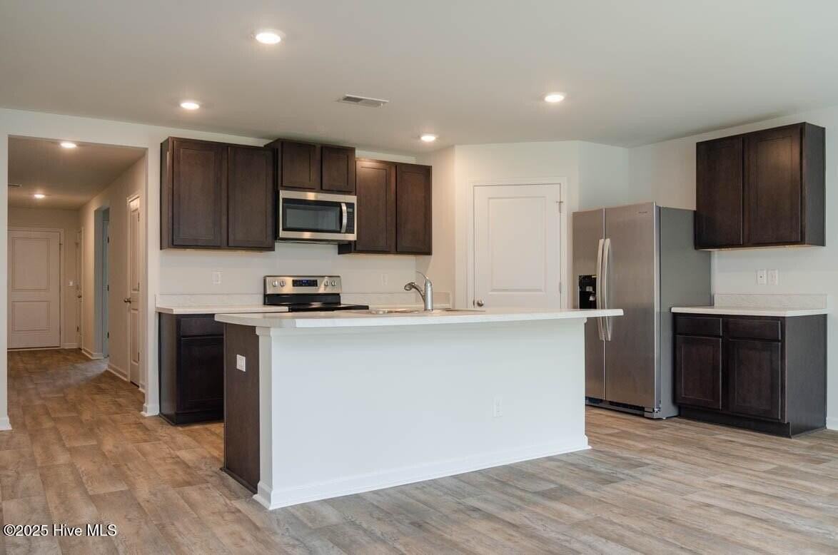 635 Avington Ln Ne - Photo 2 of 33