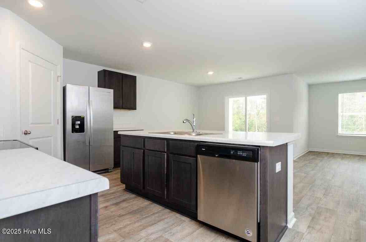 635 Avington Ln Ne - Photo 4 of 33