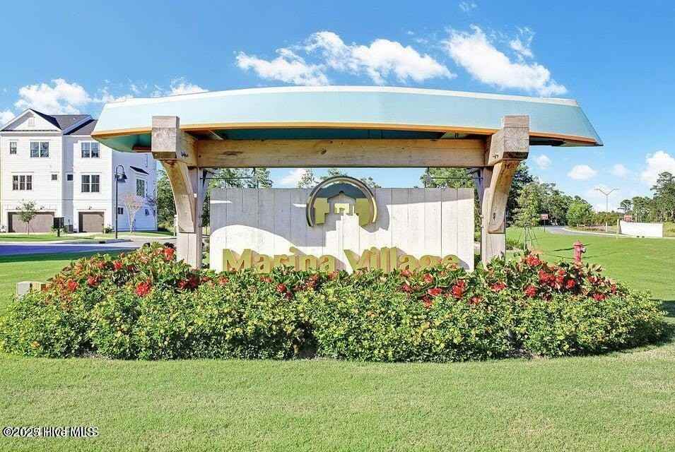 14 Hobie Run - Photo 3 of 34