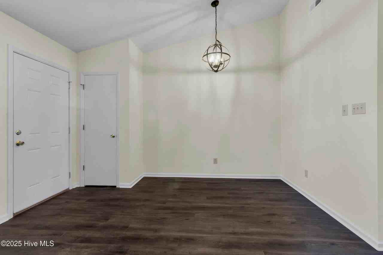 118 Witten Cir Apt B #B - Photo 6 of 29