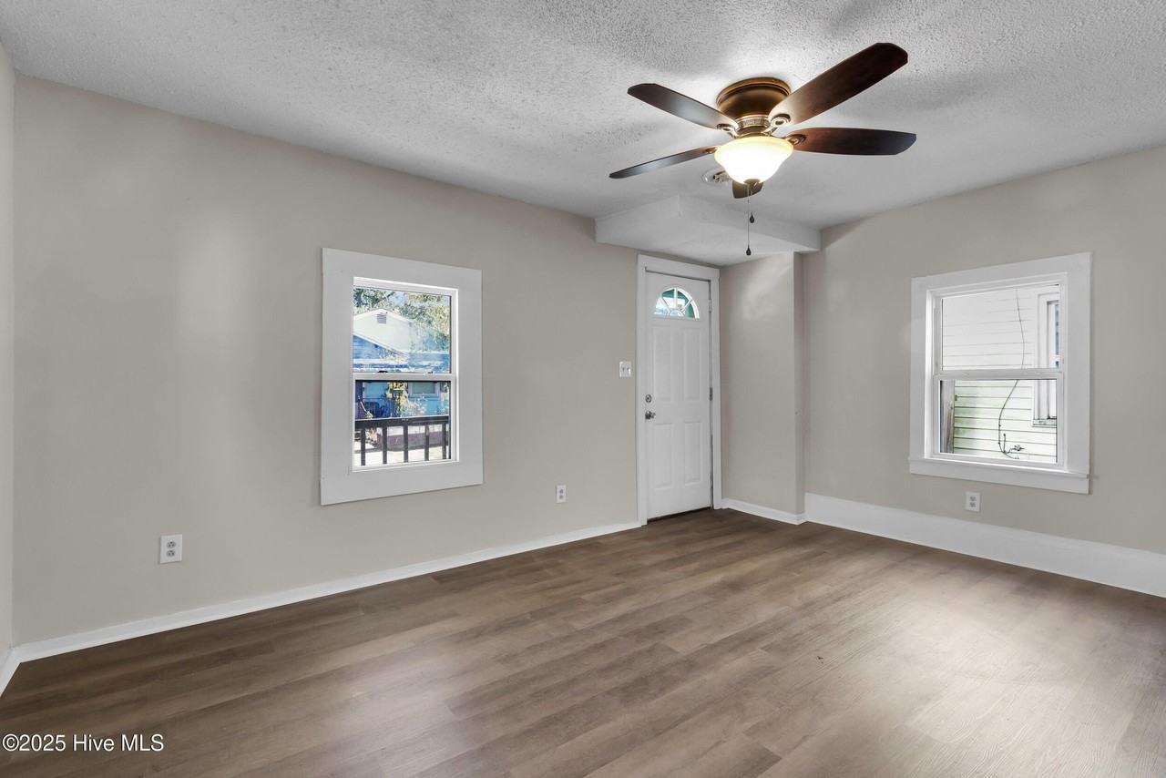 605 1st Ave - Photo 3 of 25