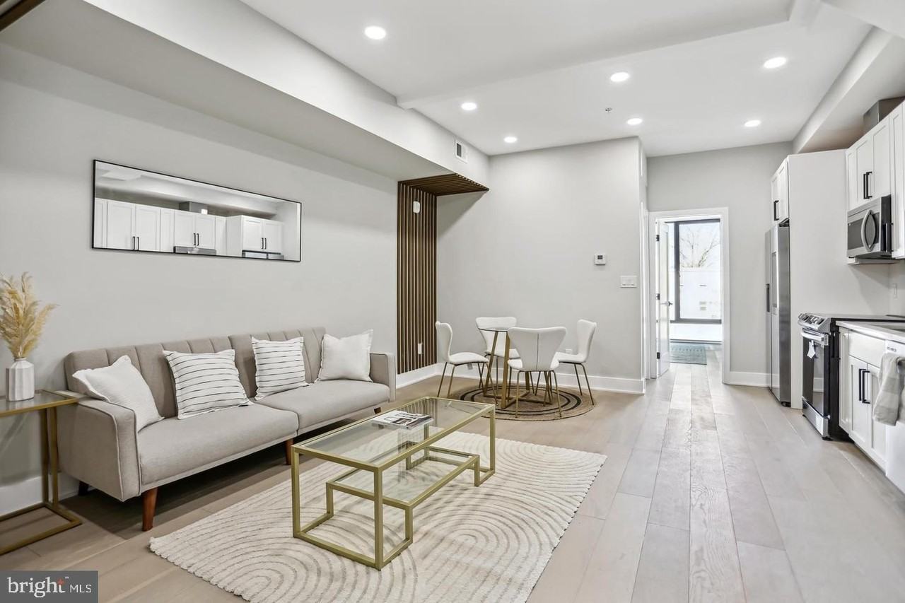 611 Kennedy St Nw - Photo 4 of 19