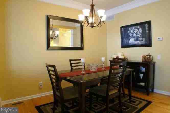 1914 Cavalier Ln - Photo 6 of 35