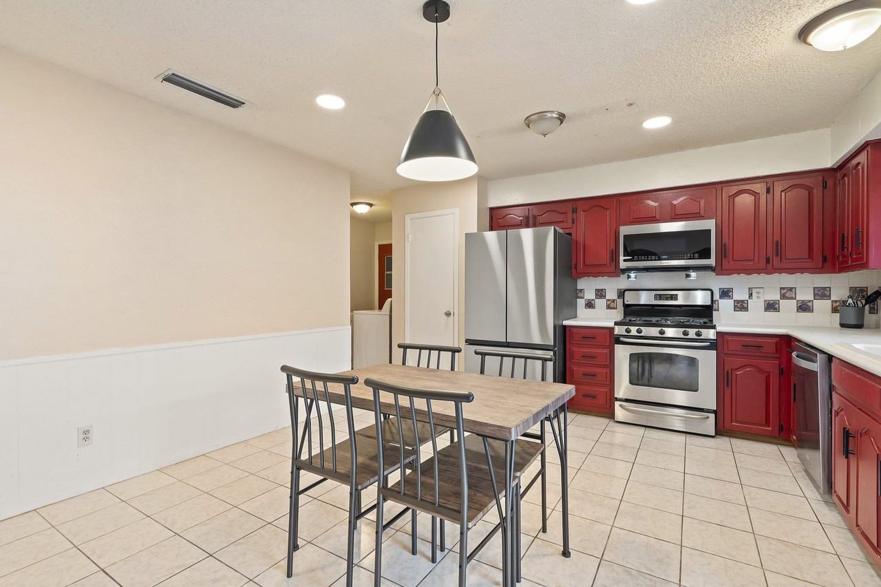 Richland Dr - Photo 3 of 6