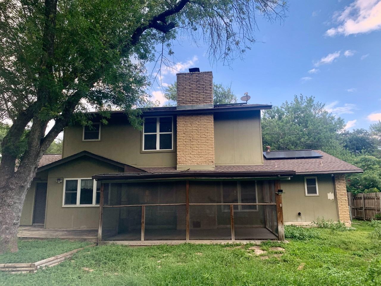 De Soto Dr - Photo 4 of 8