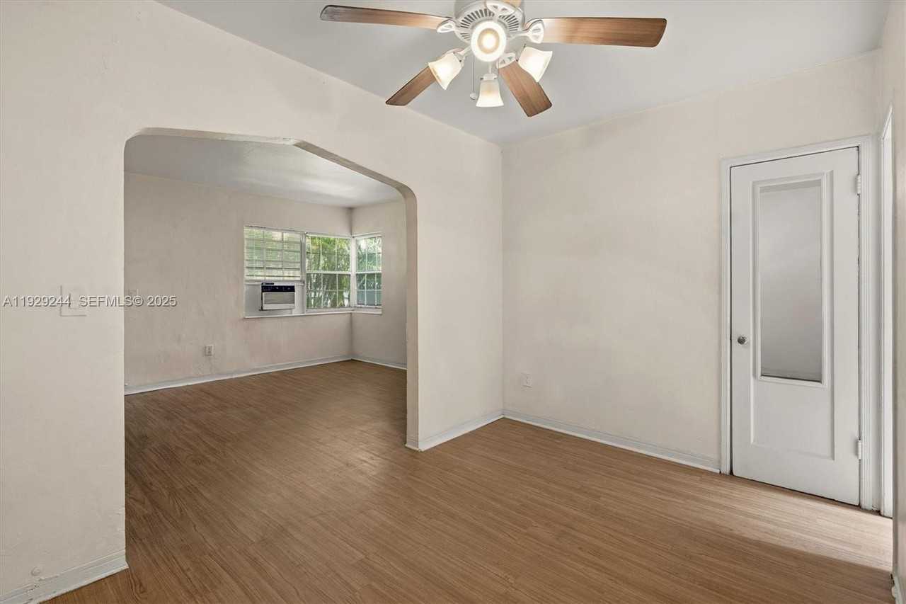 4410 Ne 2nd Ave #4412 - Photo 6 of 19