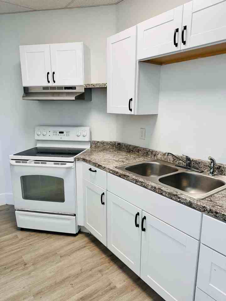 14 Willow St #1 - Photo 3 of 19