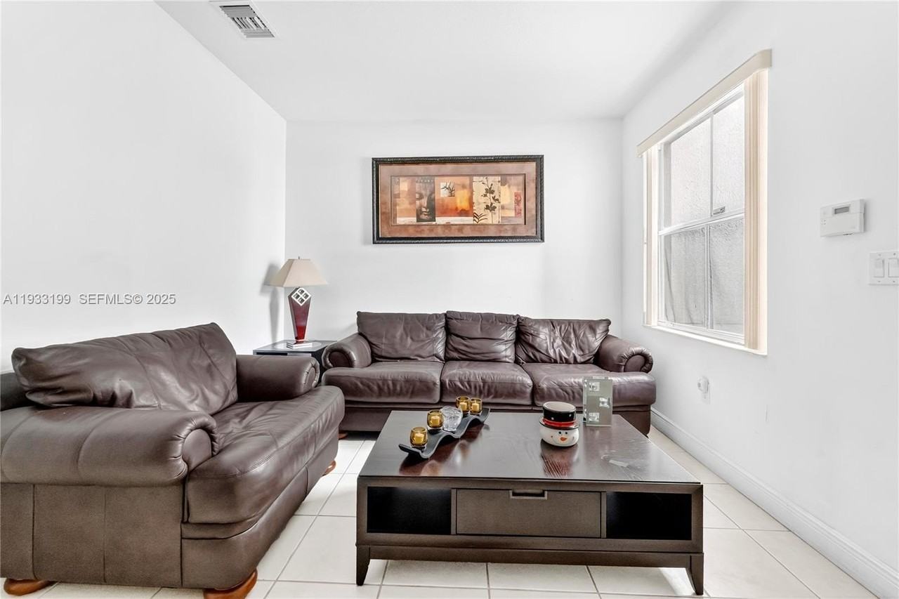 10934 Sw 247th Ter #10934 - Photo 7 of 28