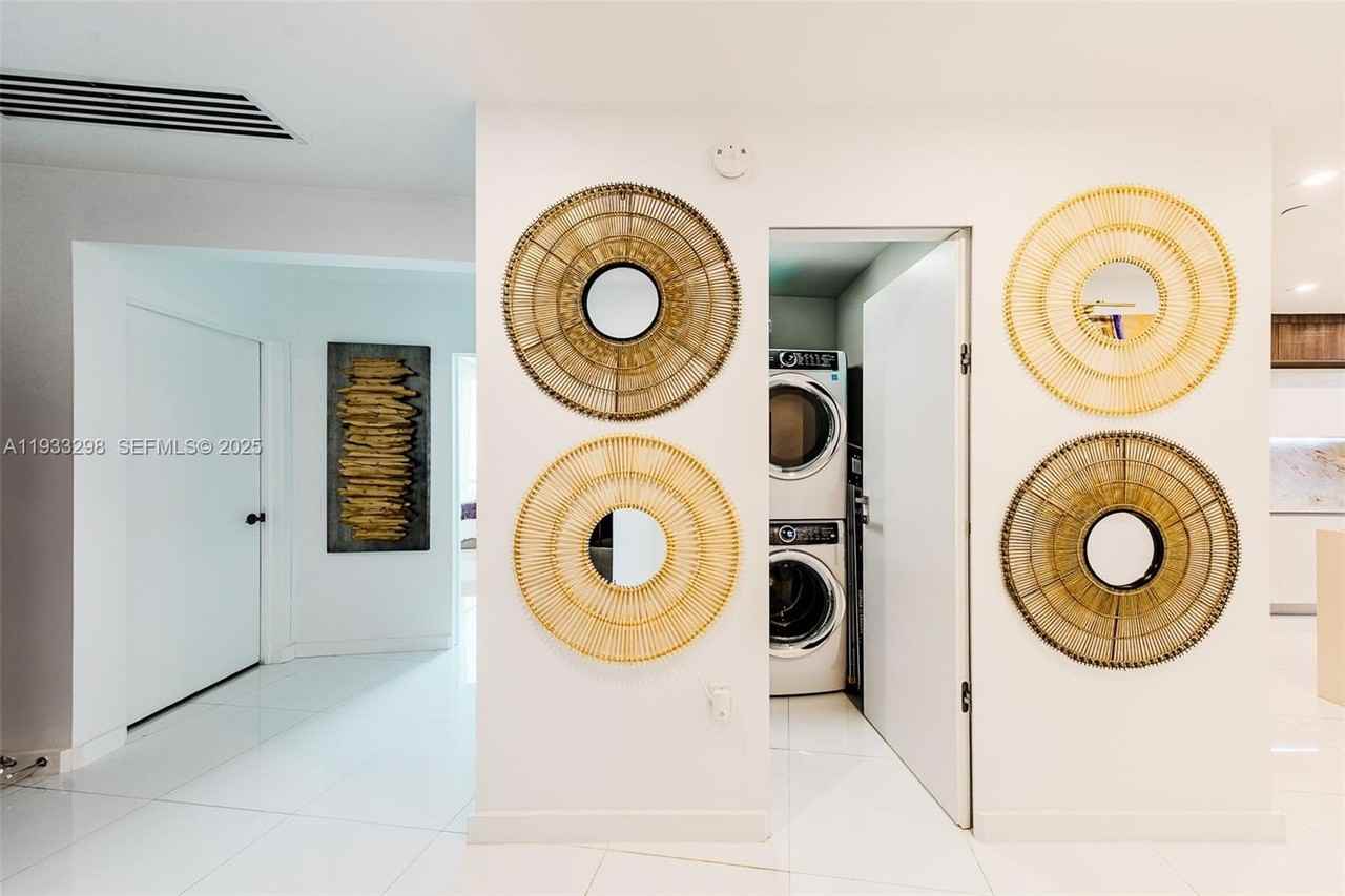 851 Ne 1st Ave #2111 - Photo 6 of 50