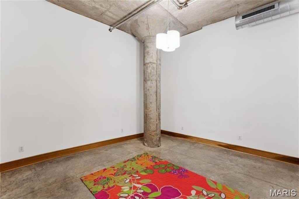 2201 Locust St #207 - Photo 5 of 23