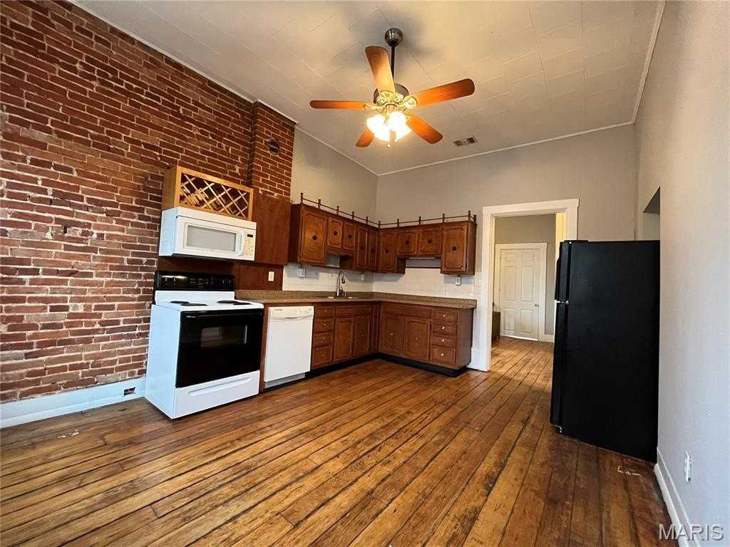 120 W Saint Louis St - Photo 6 of 17