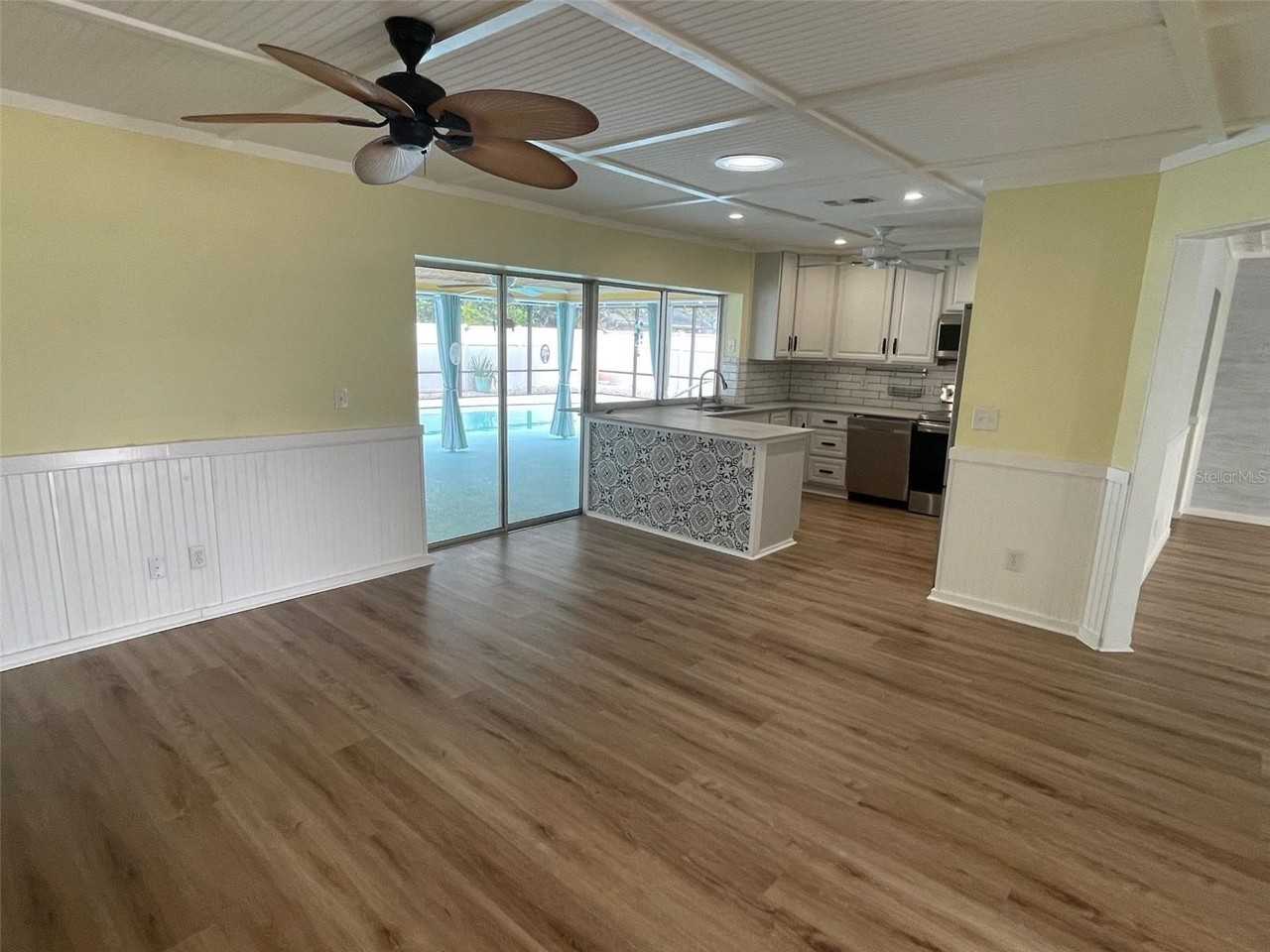 6108 11th Ave W - Photo 7 of 40