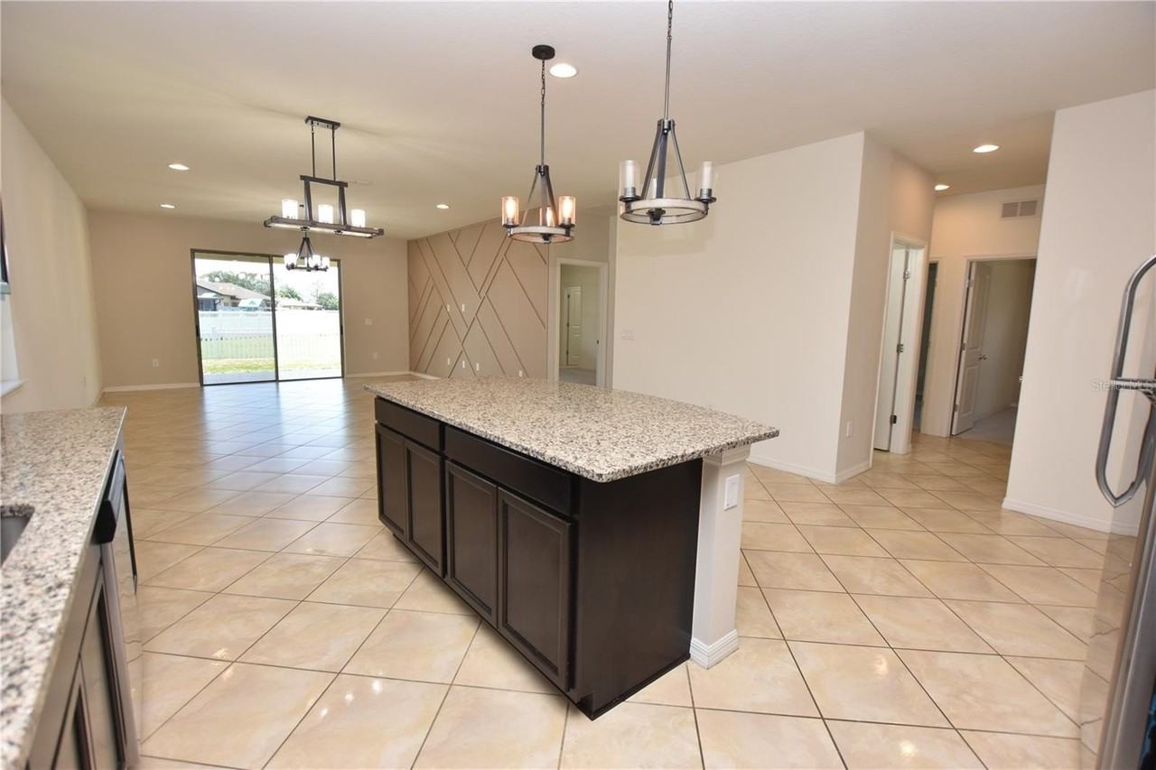 8862 Conway Rd - Photo 5 of 27