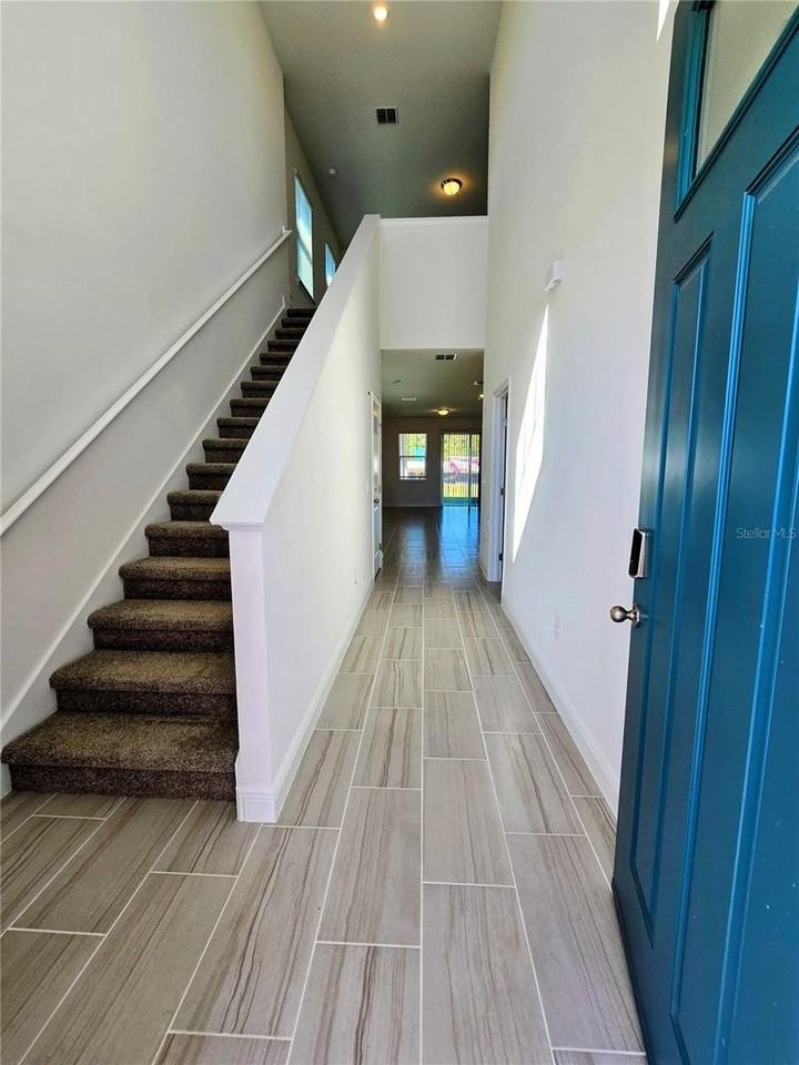 2284 Hen Rd - Photo 6 of 37