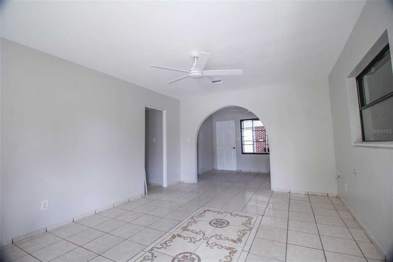 15 N Oxalis Dr - Photo 3 of 15