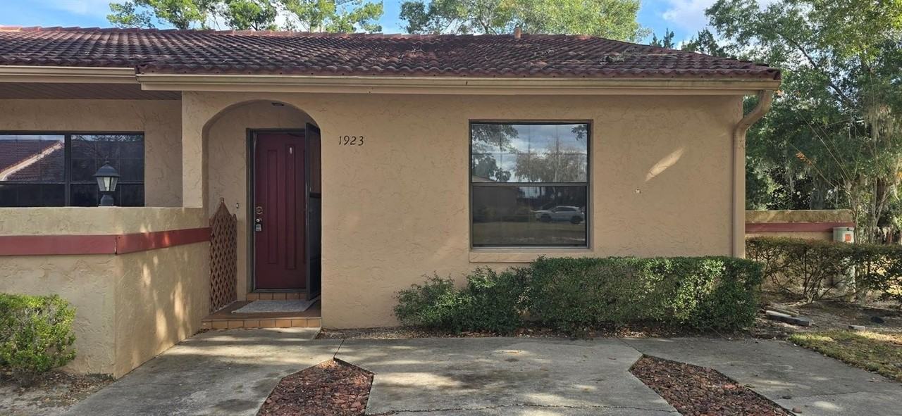 1923 Sw 34th Ct - Photo 2 of 17