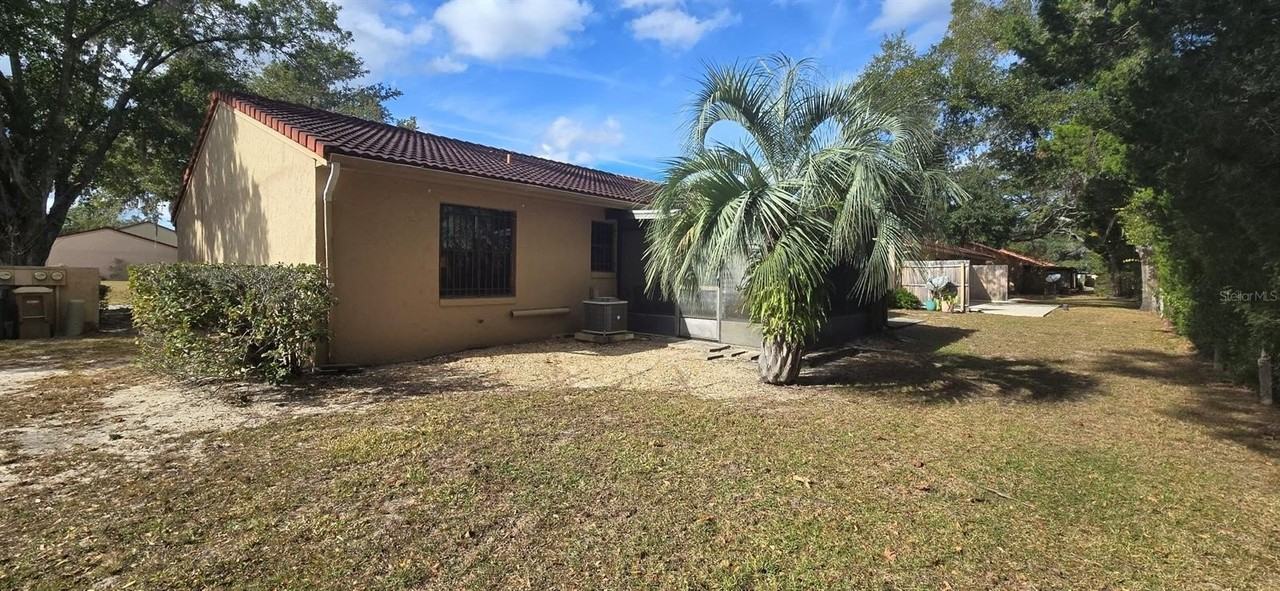 1923 Sw 34th Ct - Photo 3 of 17