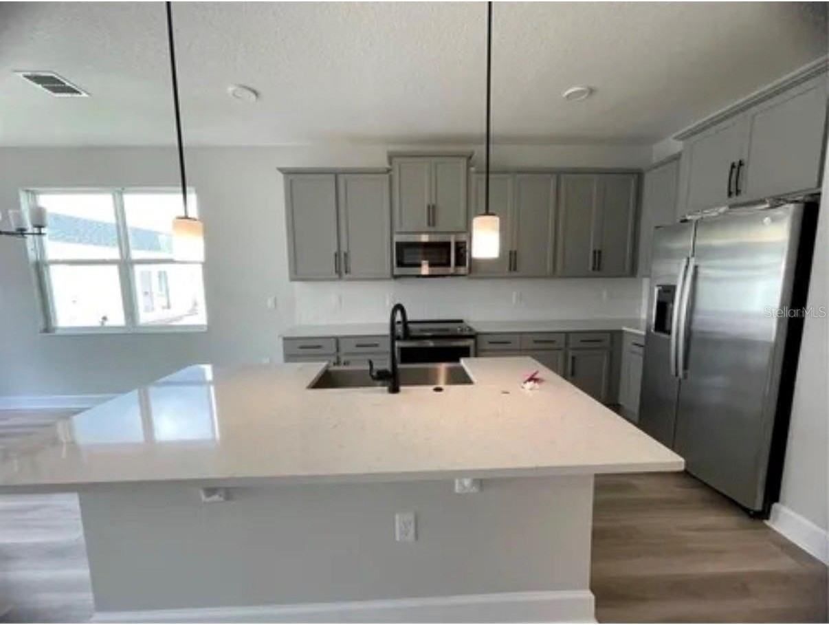 15475 Bay Bridge St - Photo 7 of 25