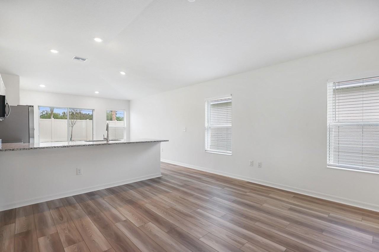 3308 Canberra Pl - Photo 5 of 19