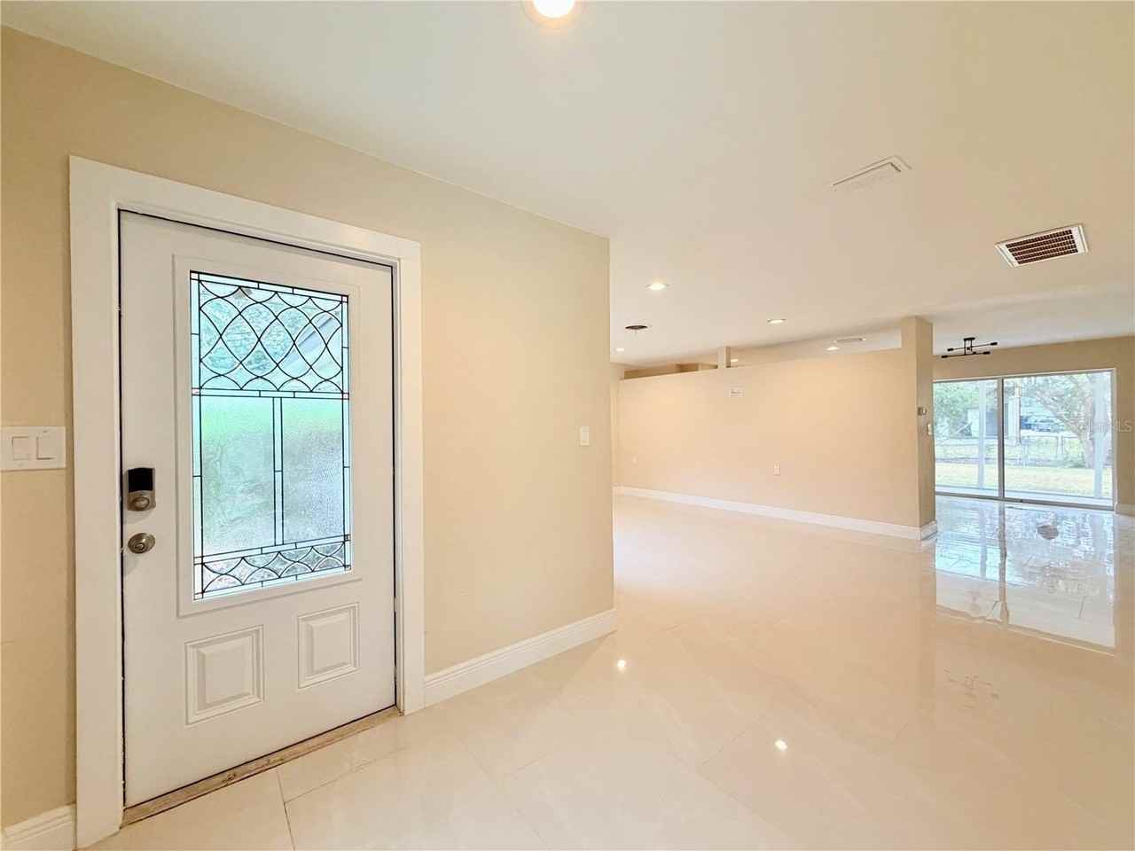 4866 Huntington St Ne - Photo 3 of 24