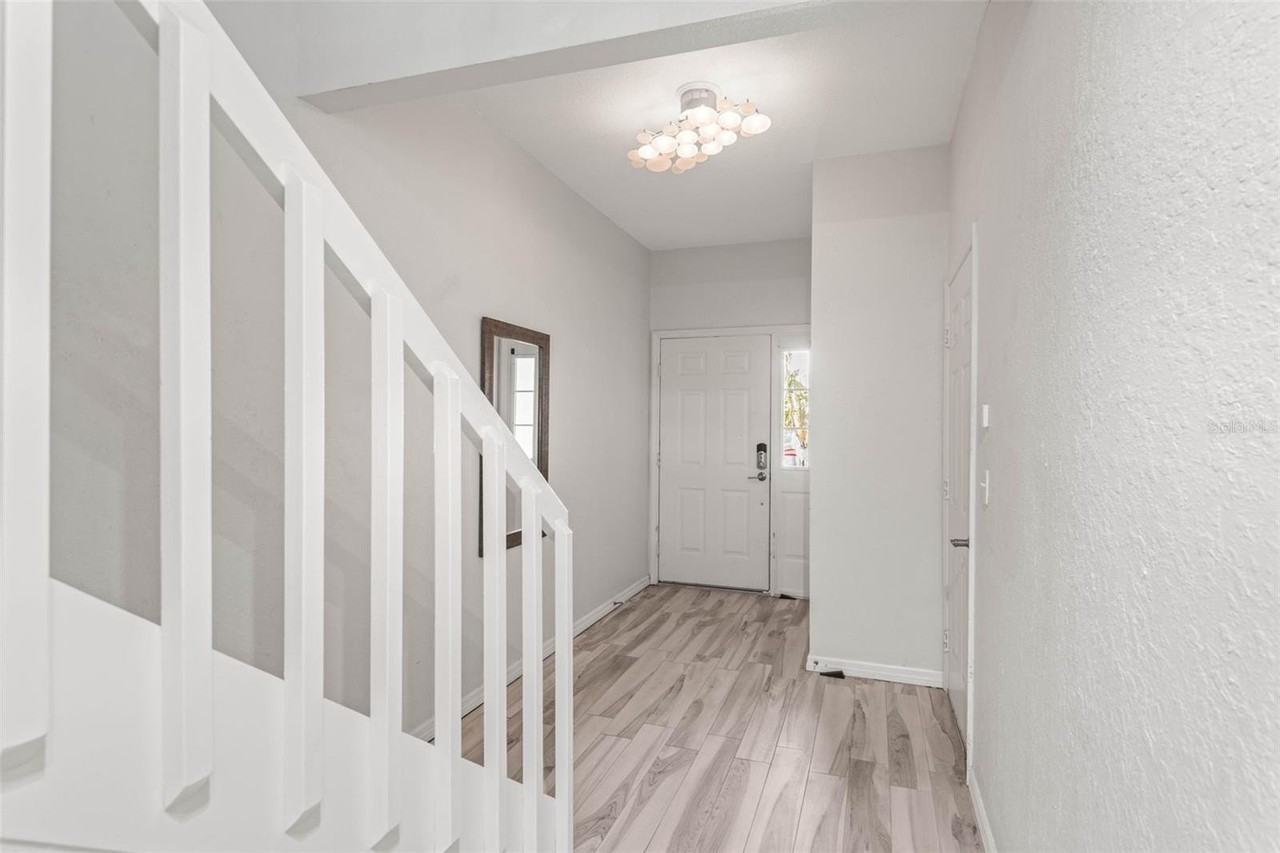 1109 Pinellas Bayway S #102 - Photo 4 of 36