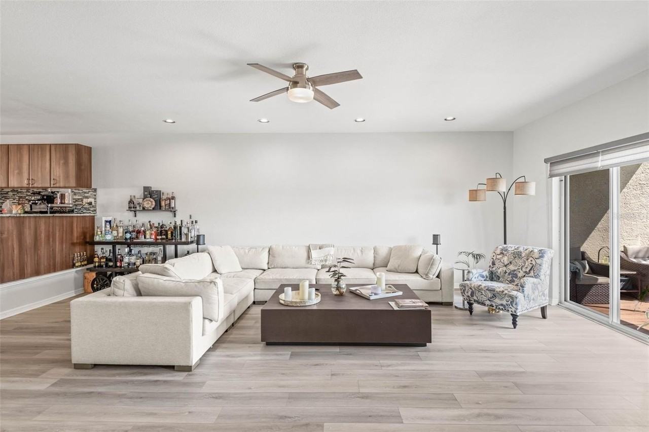 1109 Pinellas Bayway S #102 - Photo 5 of 36