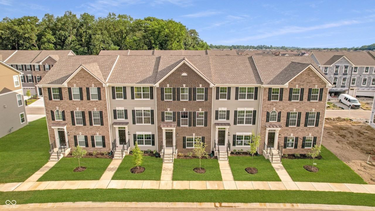 7101 Equality Blvd - Photo 2 of 31