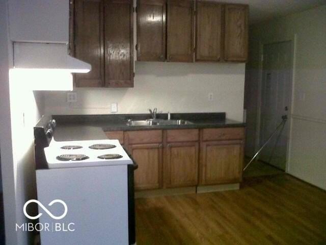 3814 Esquire Pl - Photo 2 of 18