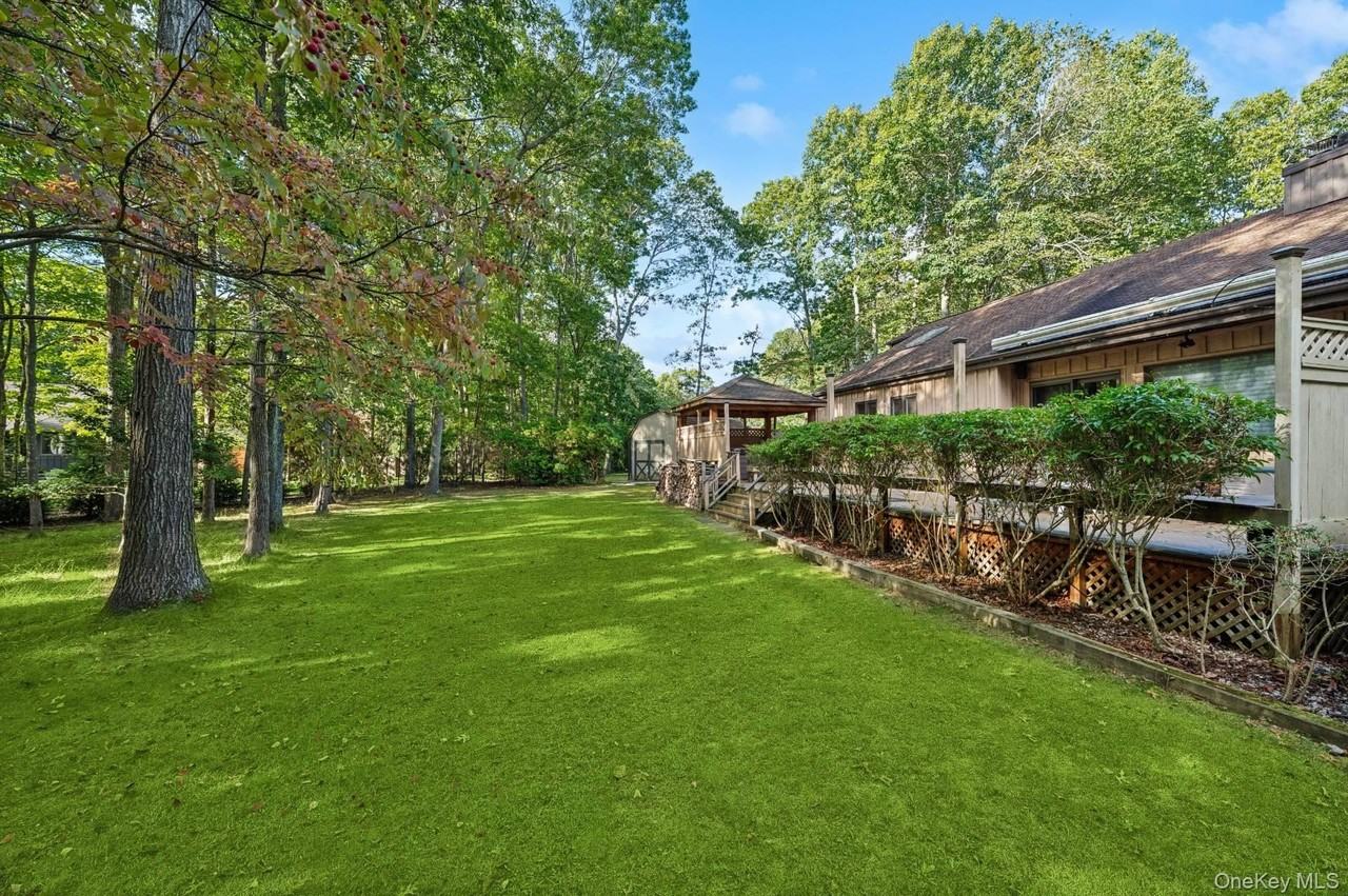 4 Ivy Pl - Photo 3 of 18