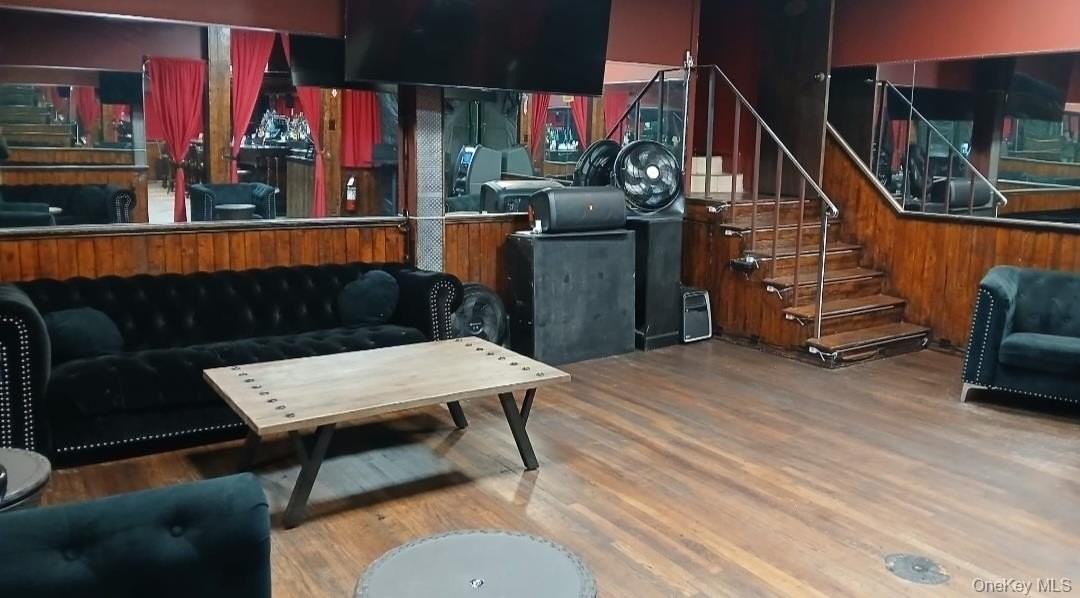 2014 29th St - Photo 2 of 4