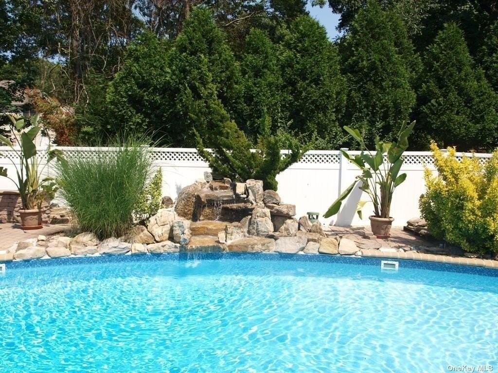 355 Windjammer Dr - Photo 3 of 21