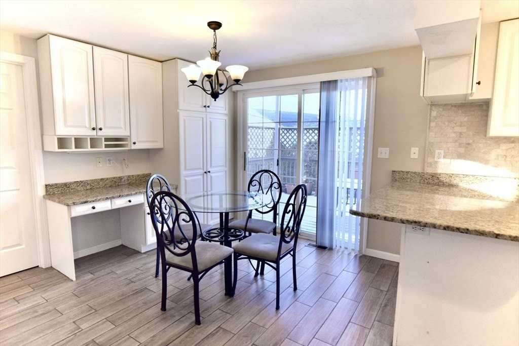 172 Edgehill Rd Unit 172 #172 - Photo 5 of 27