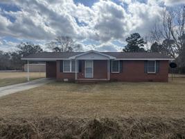 featured image of 123 Lake Dr #1