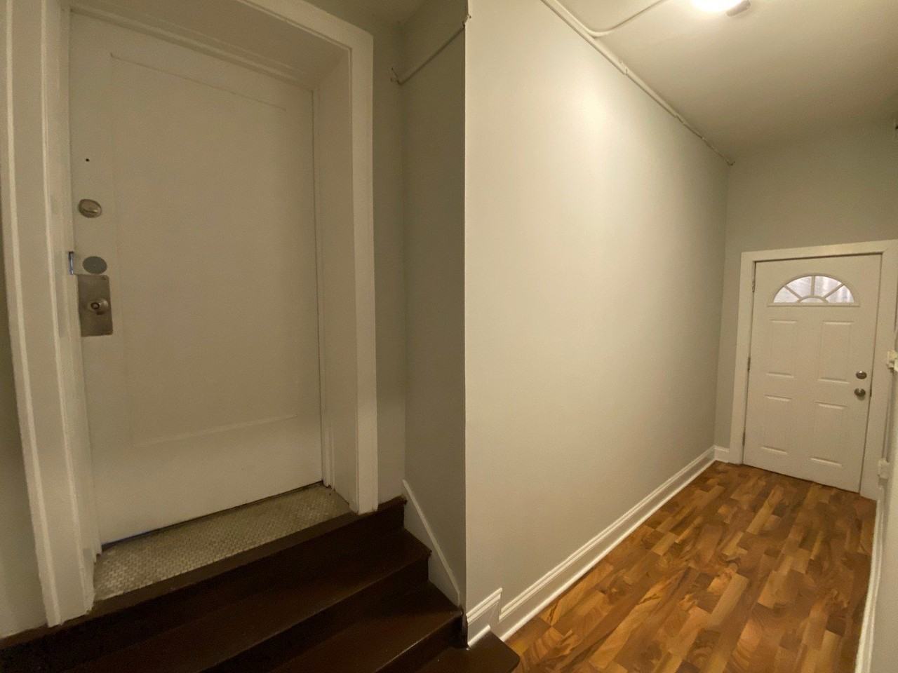 1525 W Estes Ave Apt G1 #G1 - Photo 2 of 10