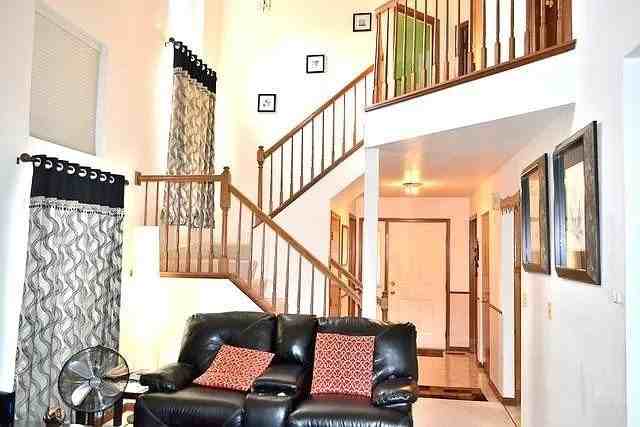 1246 Shawford Way - Photo 3 of 15